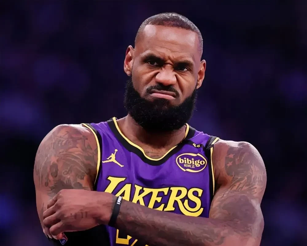 詹姆斯新星重要助攻表现突出,湖人前途光明!的简单介绍 詹姆斯新星重要助攻表现突出,湖人前途光明!的简单介绍