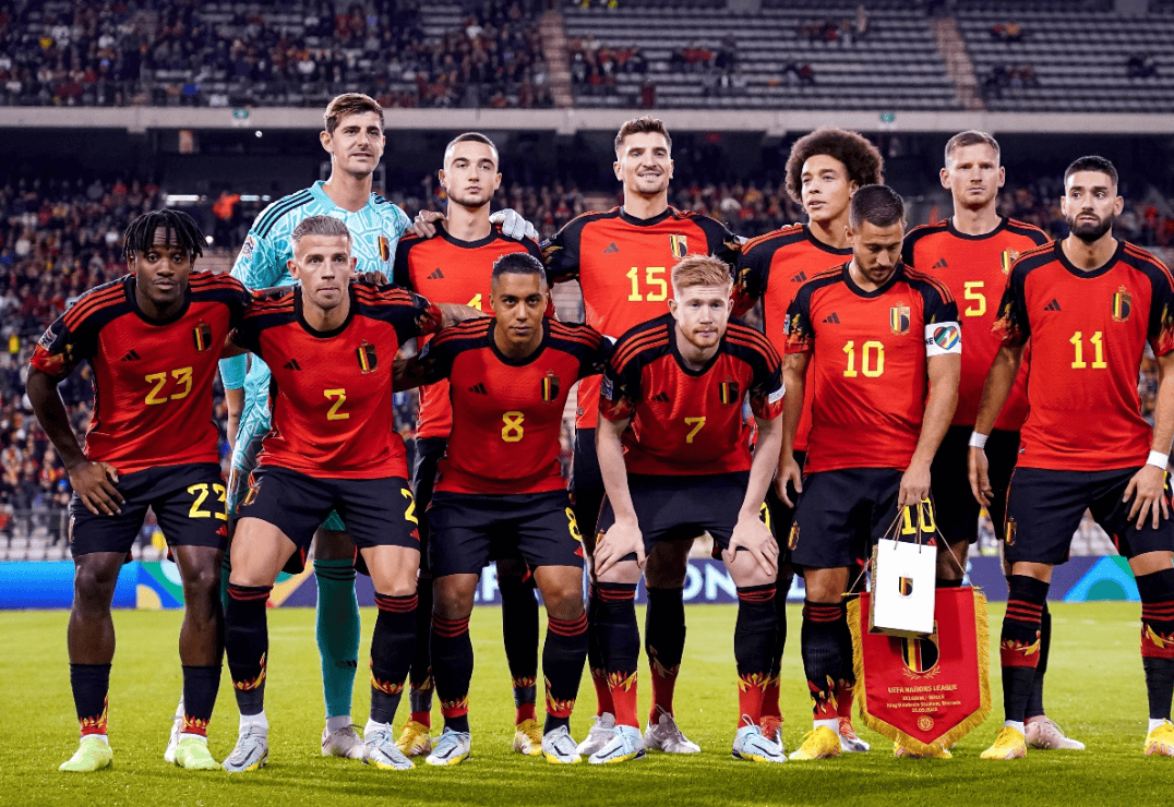 今夜世预赛传出新动向,萨克拉门托国王战术微调,高层表态——话题不断,临场指挥获称赞的简单介绍 今夜世预赛传出新动向,萨克拉门托国王战术微调,高层表态——话题不断,临场指挥获称赞的简单介绍