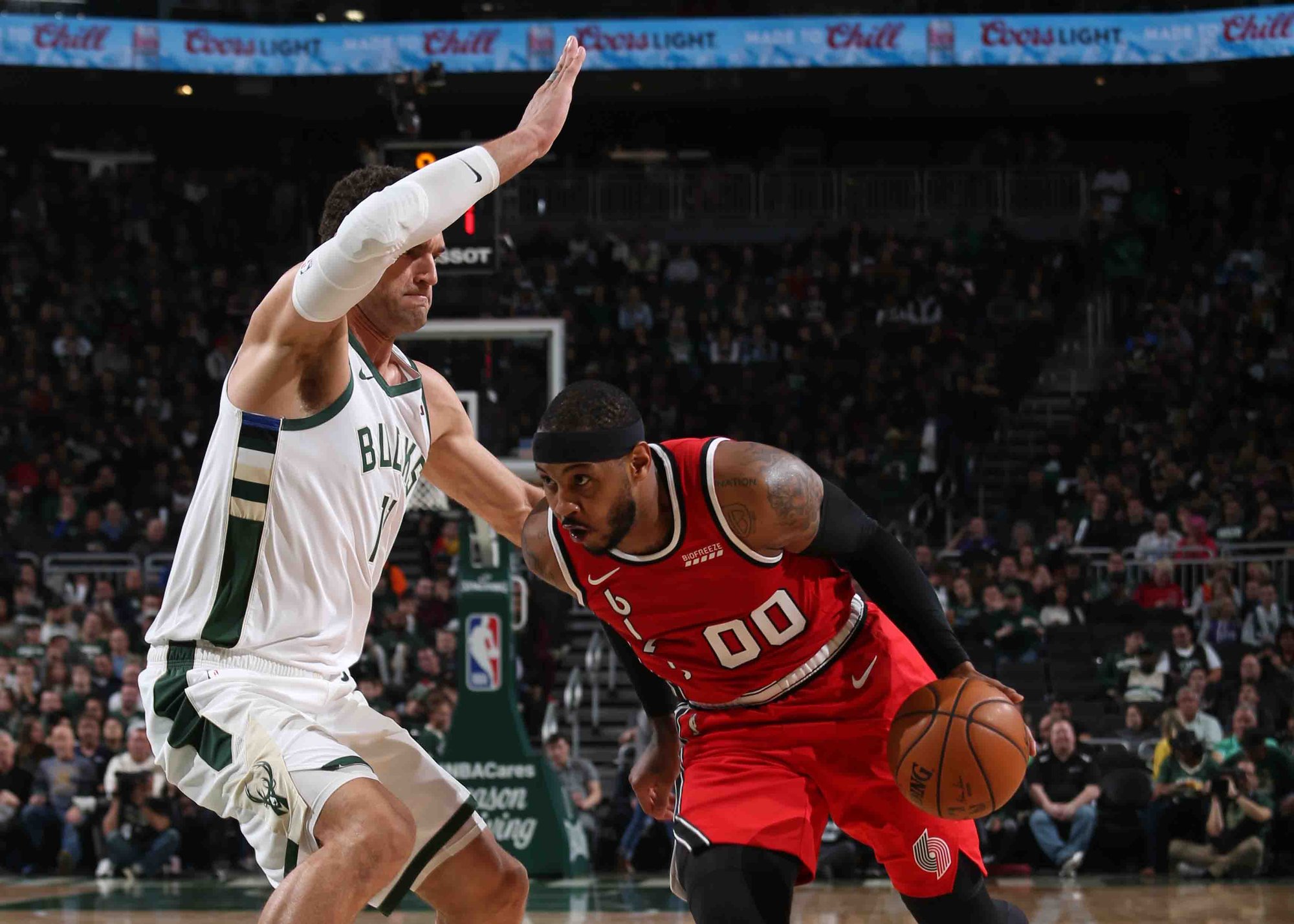 乐动体育 -圣安东尼奥马刺迎欧超杯关键赛；集结日状态回暖；信心回归；训练强度明显提升的简单介绍