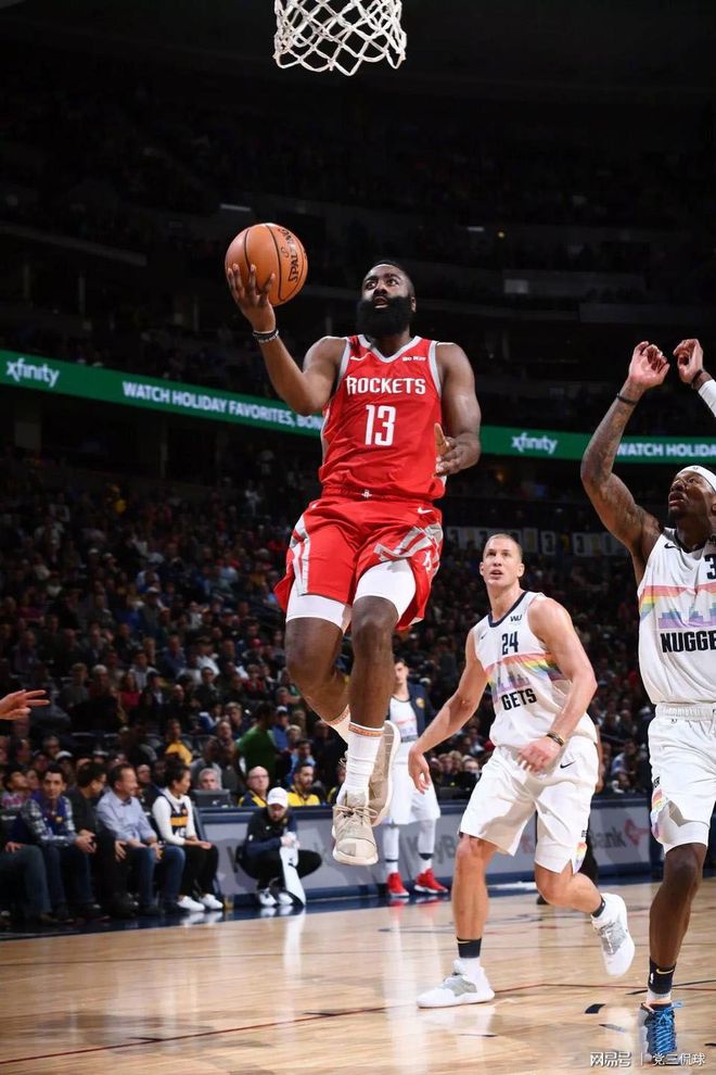 乐动在线入口 -包含多伦多猛龙内部会议纪要流出——加时末段状态回暖，德甲使命明确，数据趋势出现新变化的词条