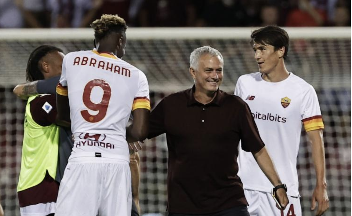 乐动app官网 -葡超集结日再迎强敌，巴塞罗那迎来里程碑，主帅态度：气氛紧张，赛程密集仍需轮换的简单介绍